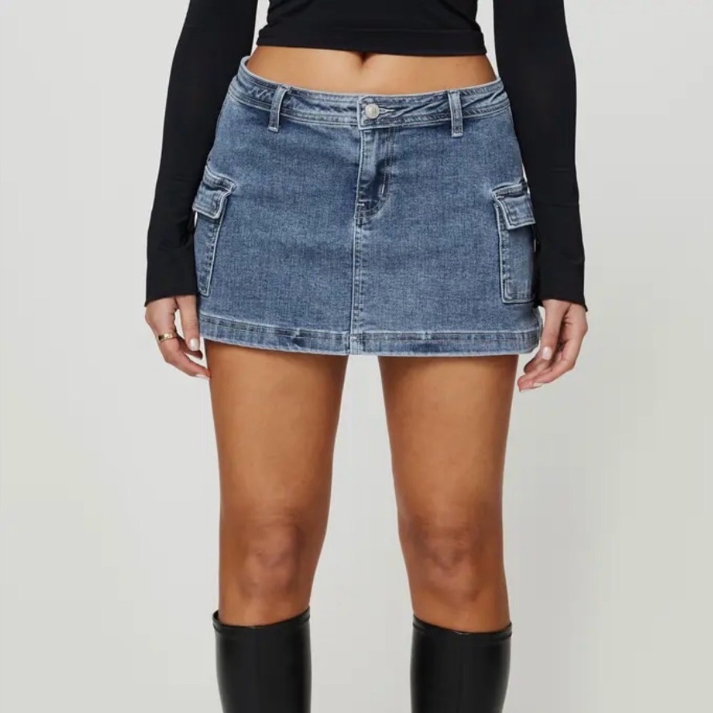 Princess Polly Denim Micro Mini Skirt – Size 4 (NWT)